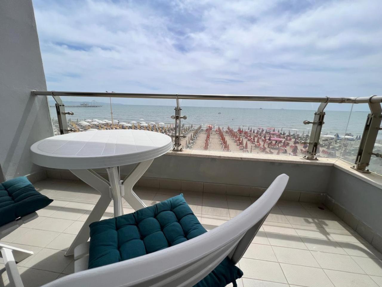 Sea View-Apartment On The Beach - Durrs2 دراس المظهر الخارجي الصورة